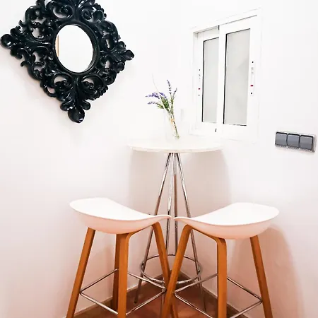 Apartment Happy - Lope De Vega *