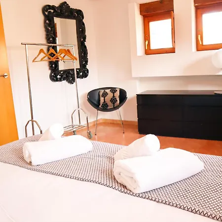 Apartment Happy - Lope De Vega *